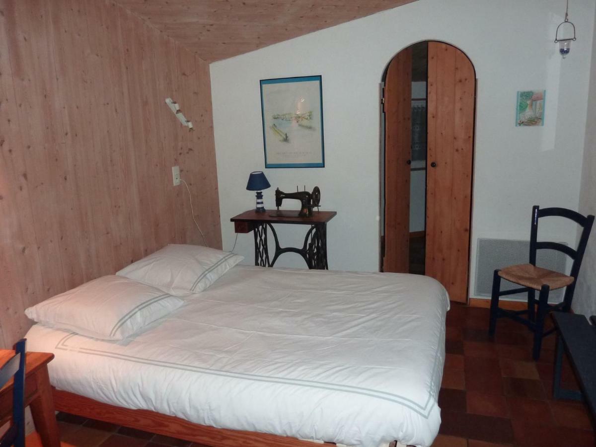 Les Chenes Bleus Bed and Breakfast Sainte-Marie-de-Ré Εξωτερικό φωτογραφία