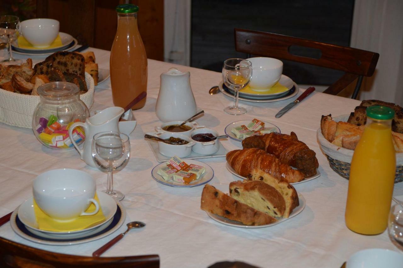 Les Chenes Bleus Bed and Breakfast Sainte-Marie-de-Ré Εξωτερικό φωτογραφία