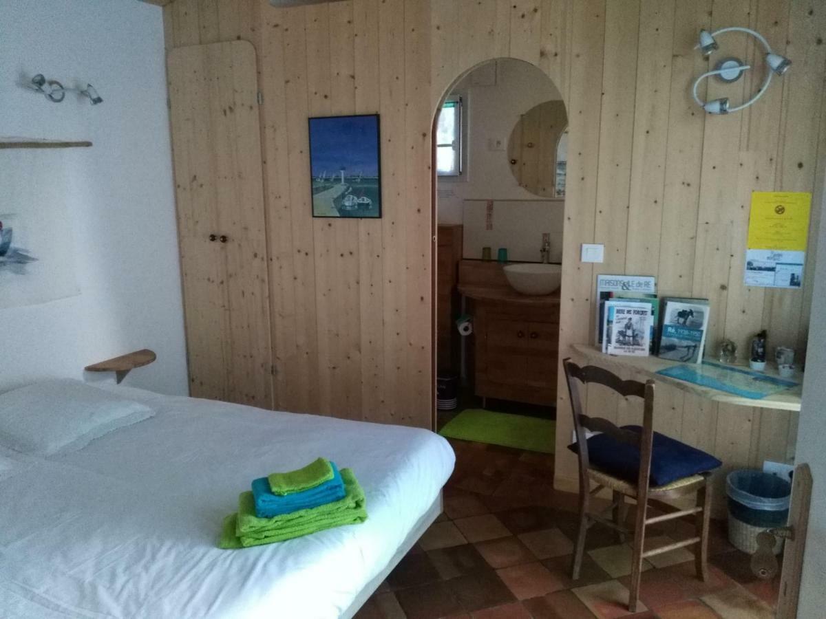 Les Chenes Bleus Bed and Breakfast Sainte-Marie-de-Ré Εξωτερικό φωτογραφία